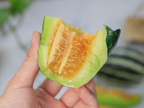 如何吃瓜脆和香,轻松掌握吃瓜技巧