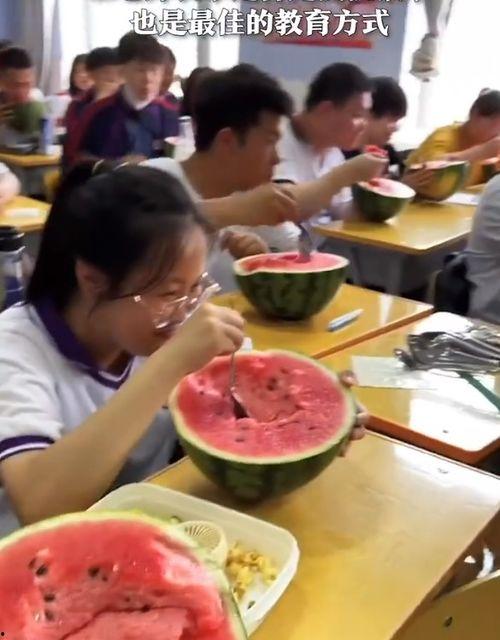 梦见请老师吃瓜,瓜果飘香中的师生情谊